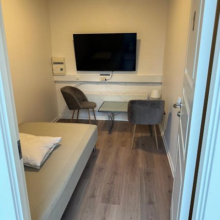 Italian Rooms 9 Aalborg Bagian luar foto