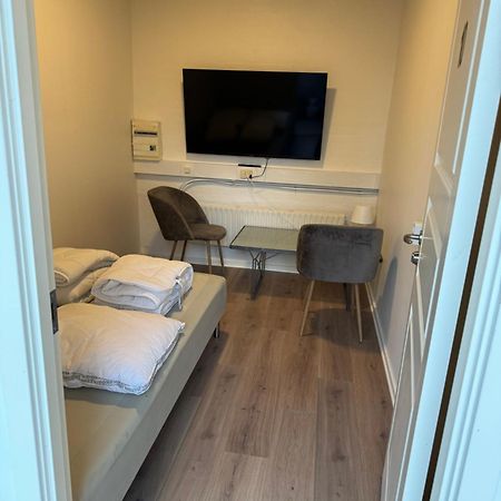 Italian Rooms 9 Aalborg Bagian luar foto